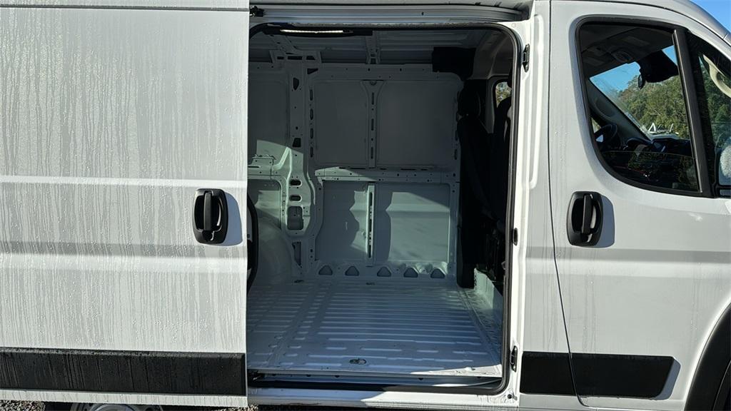 new 2025 Ram ProMaster 1500 car, priced at $43,999