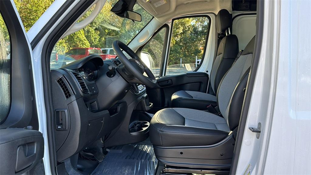 new 2025 Ram ProMaster 1500 car, priced at $43,999