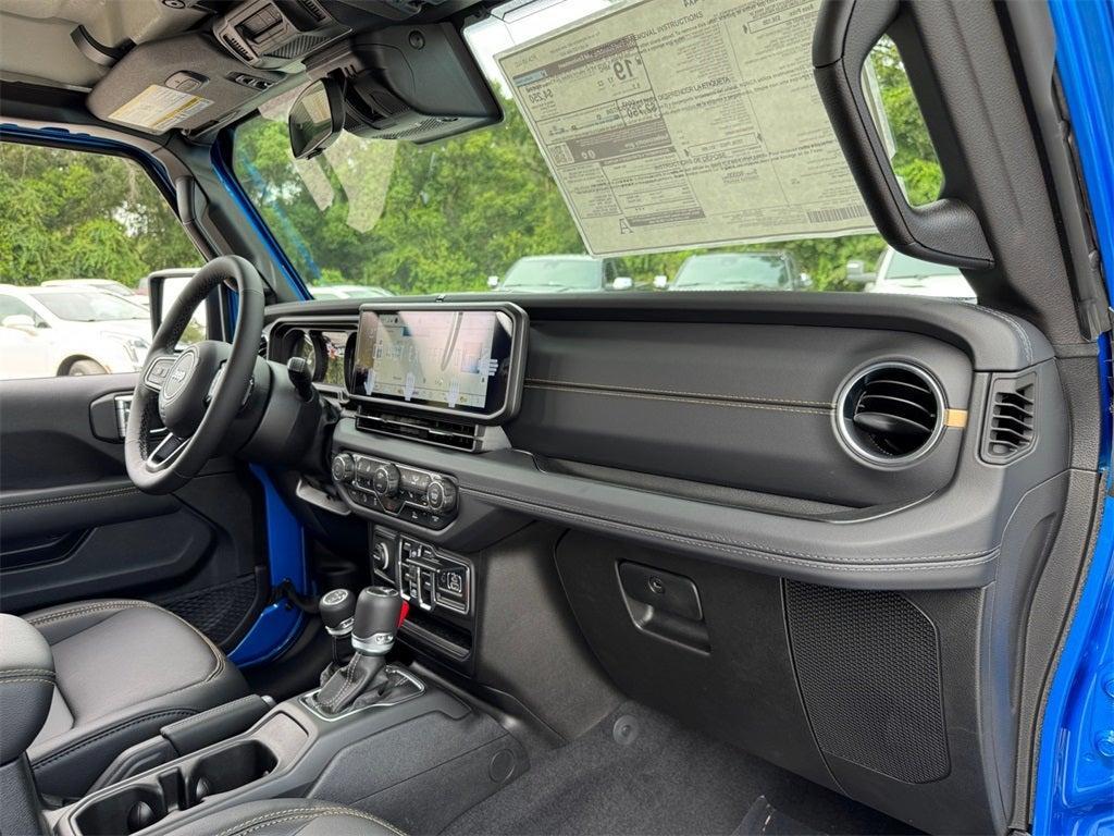 new 2025 Jeep Gladiator car, priced at $44,066