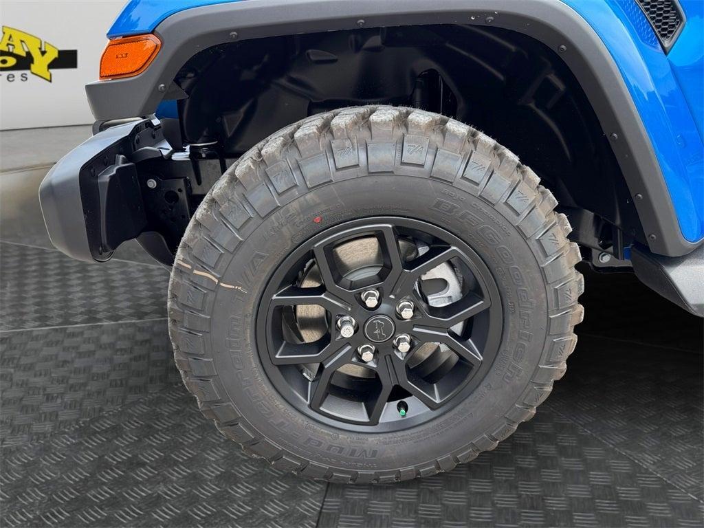 new 2025 Jeep Gladiator car, priced at $44,066