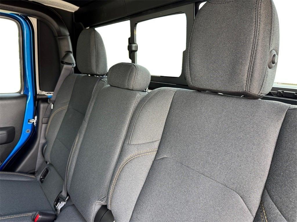new 2025 Jeep Gladiator car, priced at $47,521