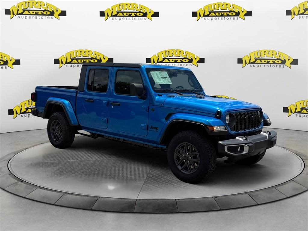 new 2025 Jeep Gladiator car, priced at $47,521