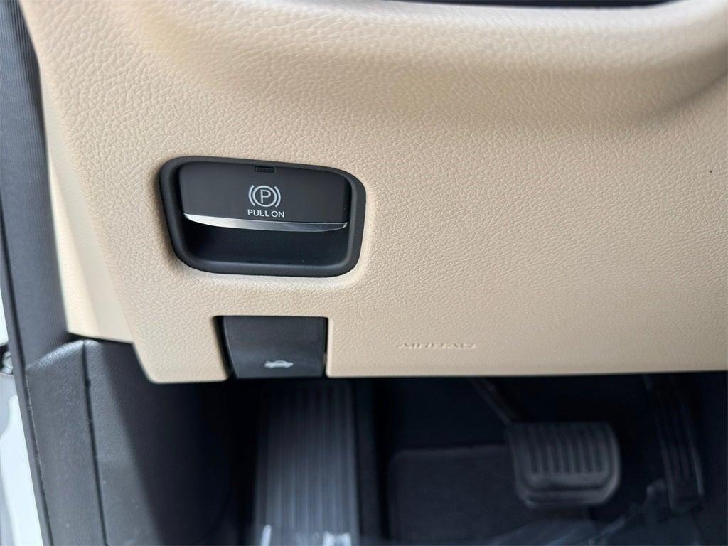 new 2025 Jeep Grand Cherokee car, priced at $40,103