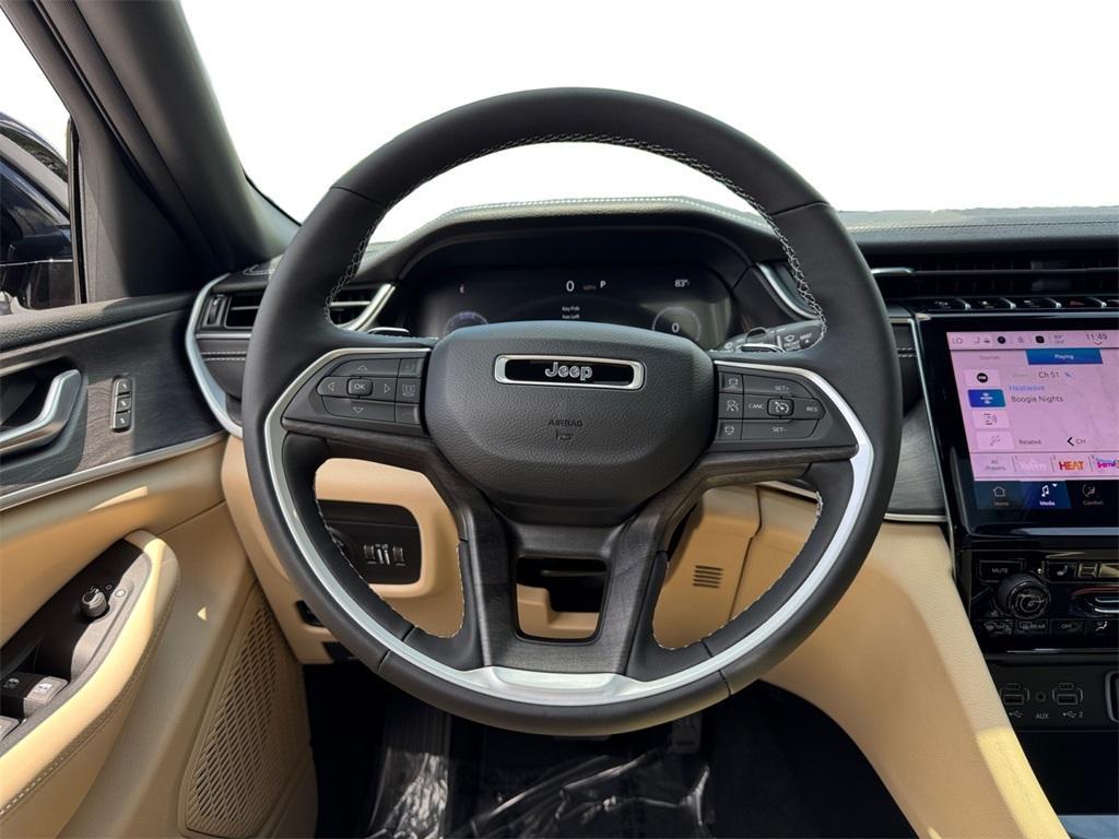 new 2025 Jeep Grand Cherokee car, priced at $41,311