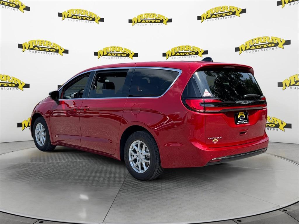 new 2025 Chrysler Pacifica car, priced at $48,172