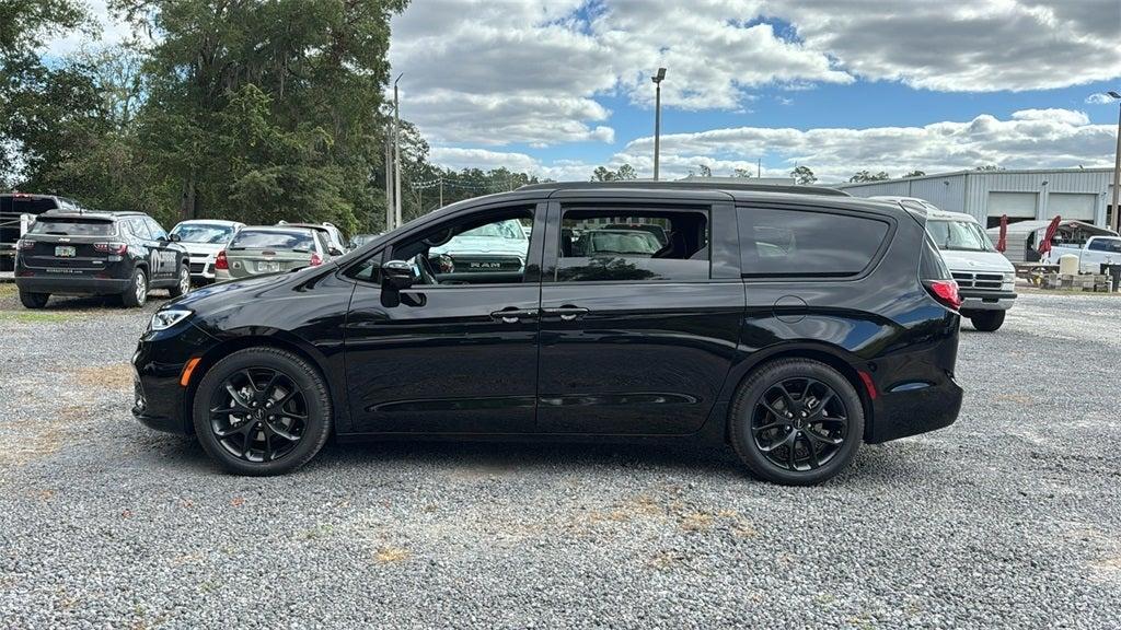 new 2025 Chrysler Pacifica car, priced at $53,599