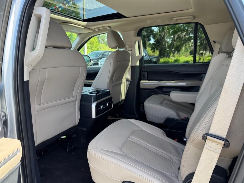 used 2023 Ford Expedition car, priced at $44,651