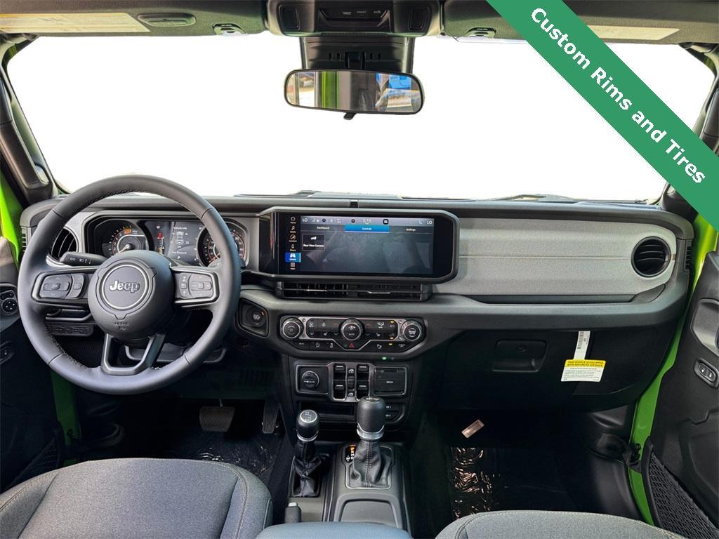 new 2025 Jeep Wrangler car, priced at $54,952