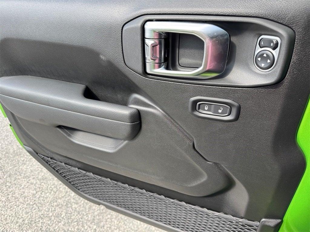 new 2025 Jeep Wrangler car, priced at $58,093