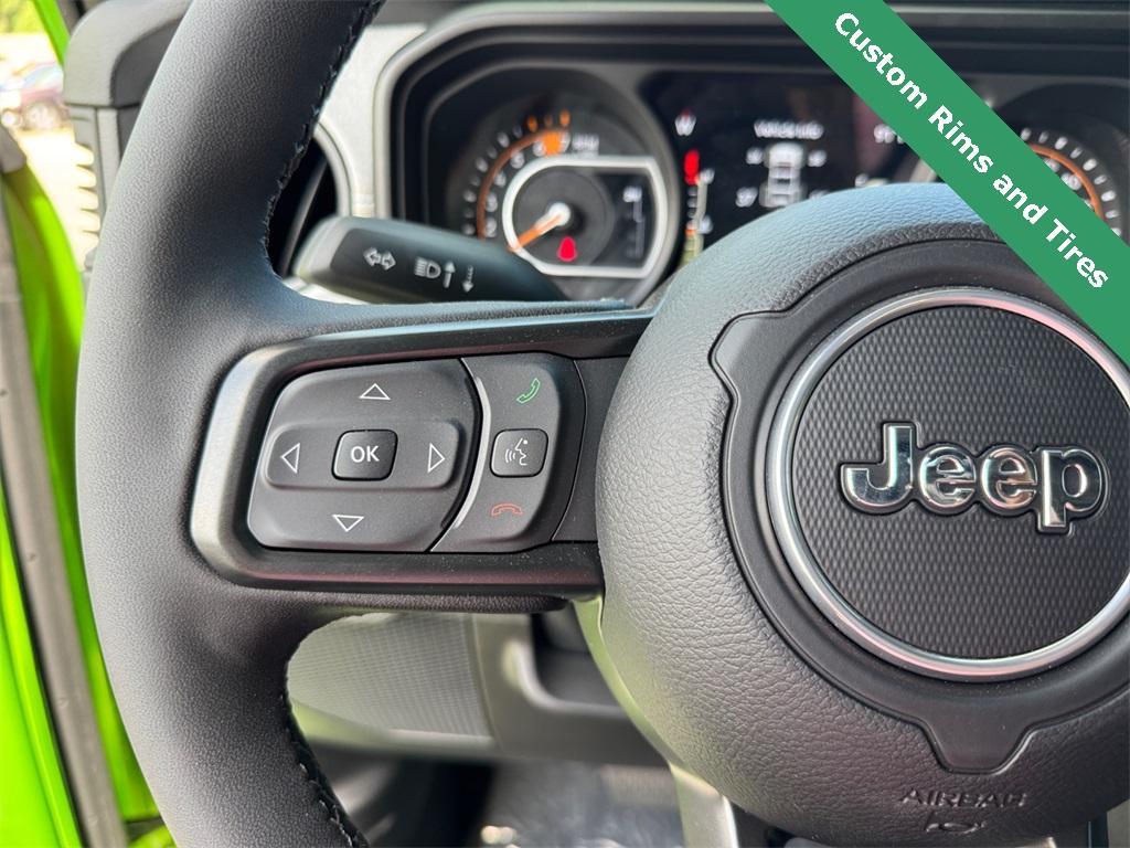 new 2025 Jeep Wrangler car, priced at $54,952