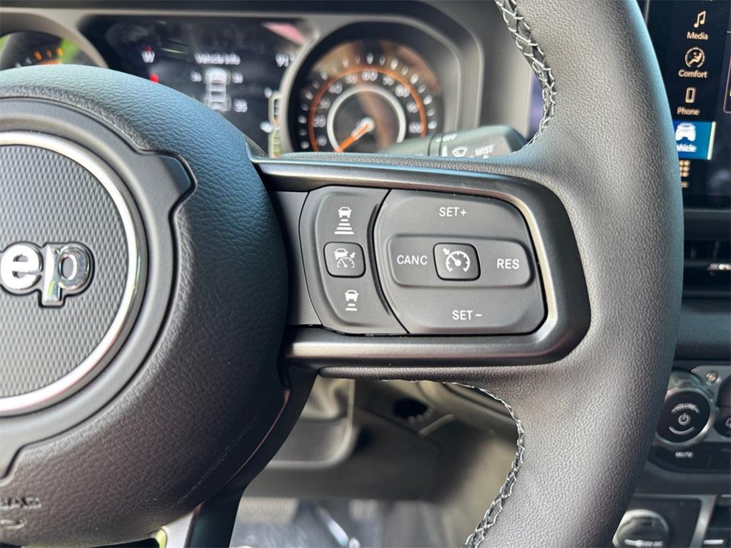 new 2025 Jeep Wrangler car, priced at $59,452