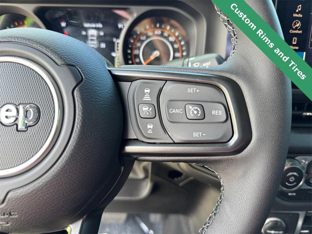 new 2025 Jeep Wrangler car, priced at $54,952