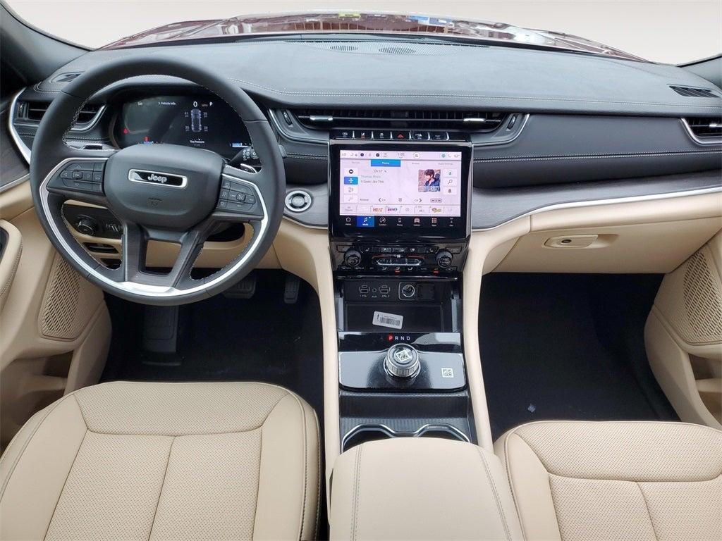 new 2025 Jeep Grand Cherokee car, priced at $41,553