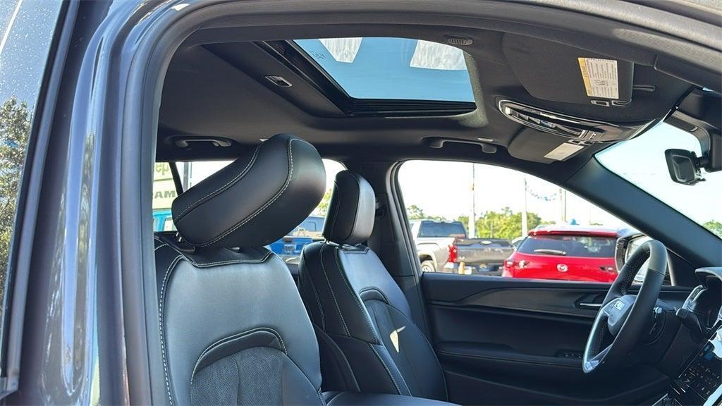new 2025 Jeep Grand Cherokee L car, priced at $41,309