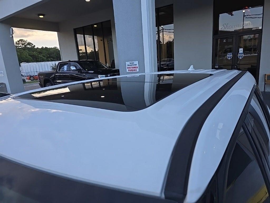used 2022 Ford Explorer car, priced at $39,088