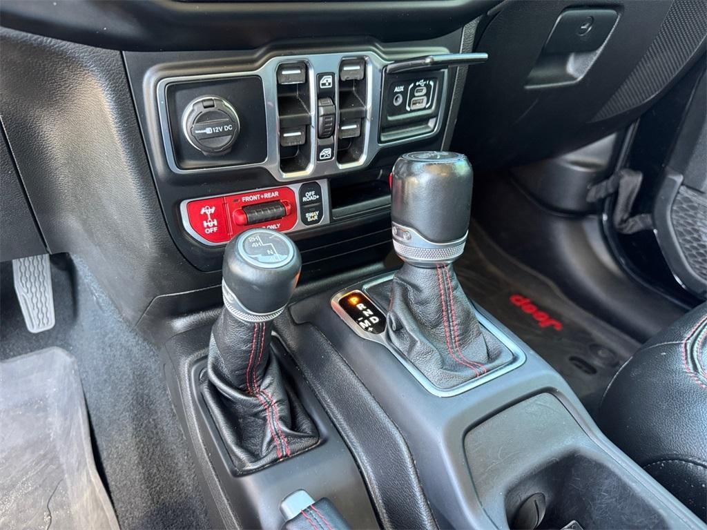 used 2022 Jeep Wrangler Unlimited car, priced at $35,034