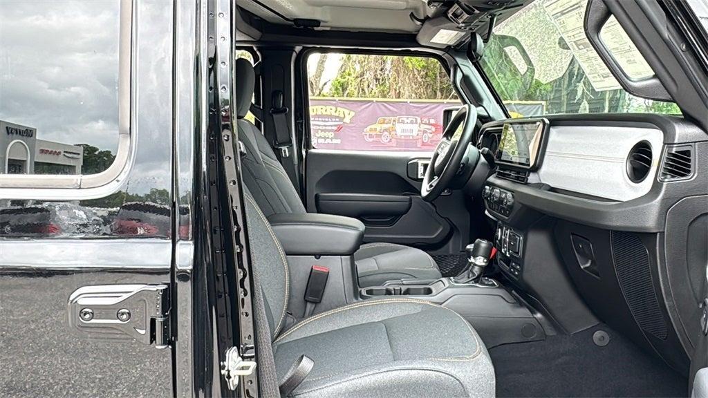 new 2025 Jeep Gladiator car, priced at $50,564