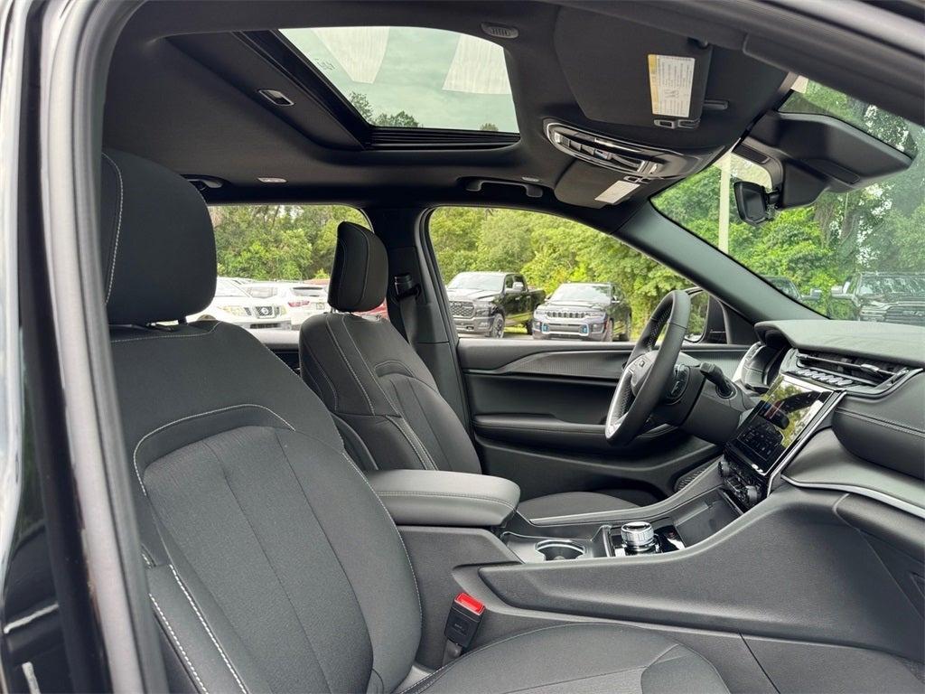 new 2025 Jeep Grand Cherokee L car, priced at $39,018