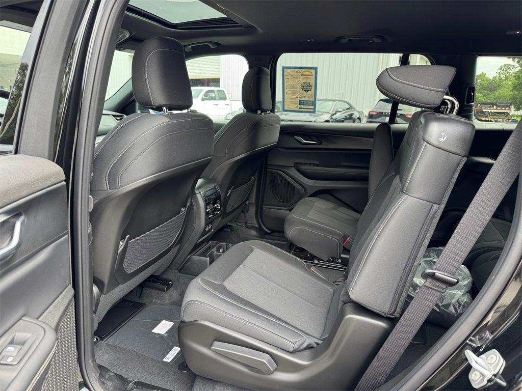 new 2025 Jeep Grand Cherokee L car, priced at $39,018