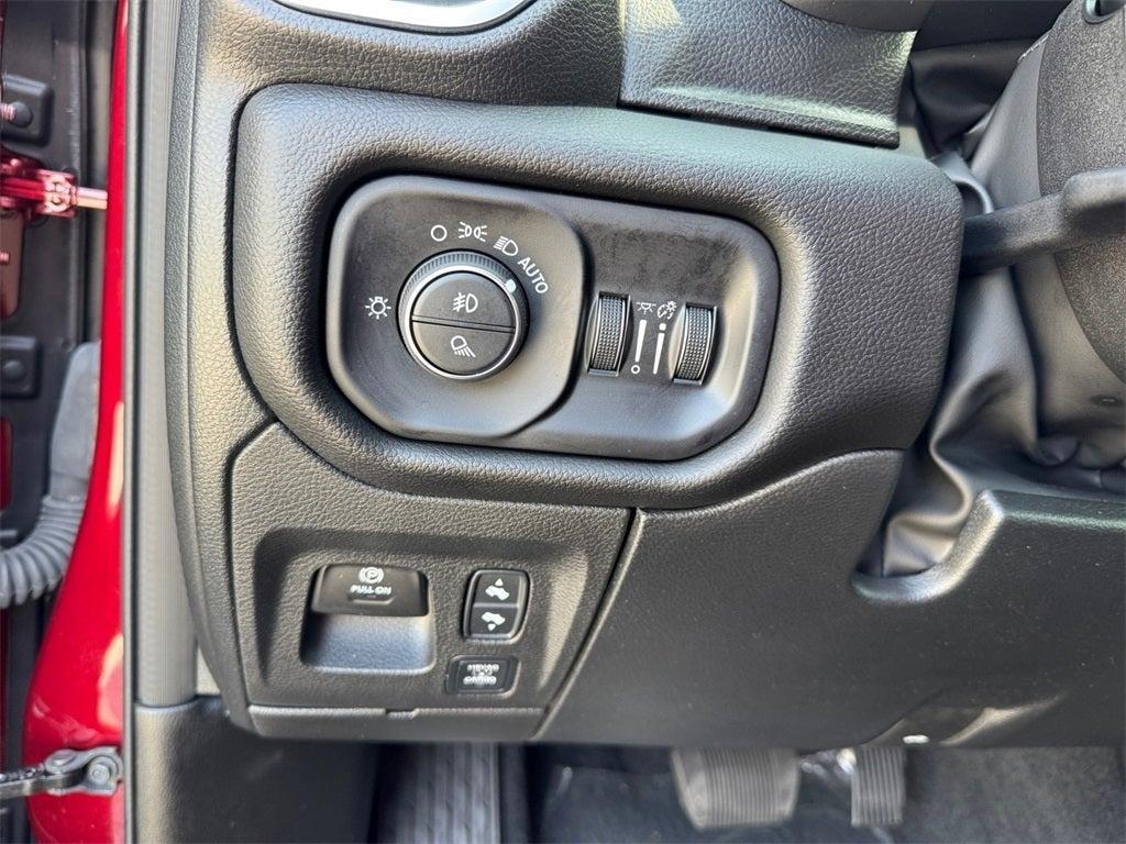 new 2025 Ram 1500 car, priced at $46,867
