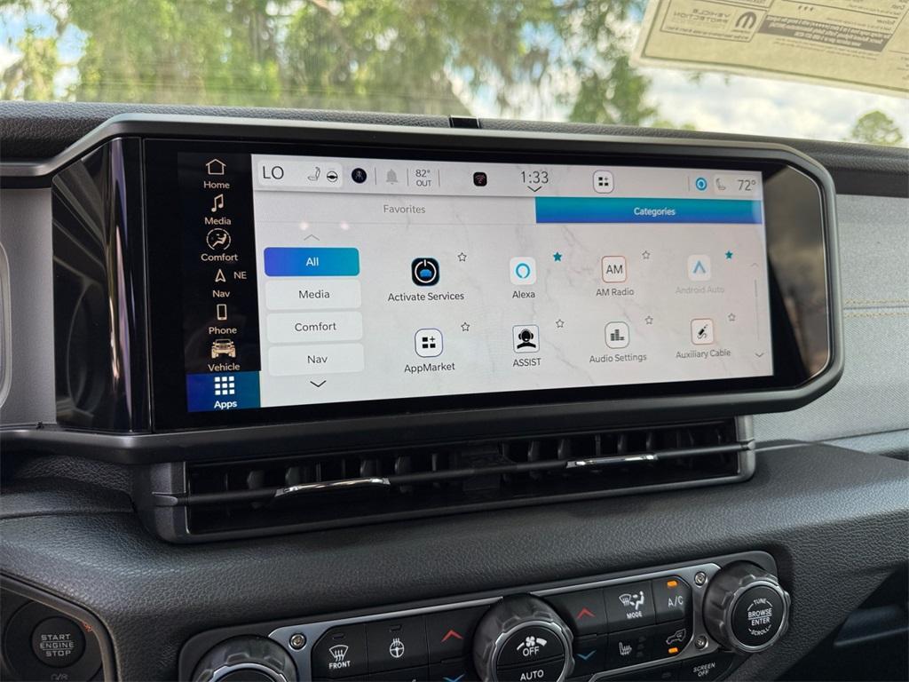 new 2025 Jeep Gladiator car, priced at $47,521