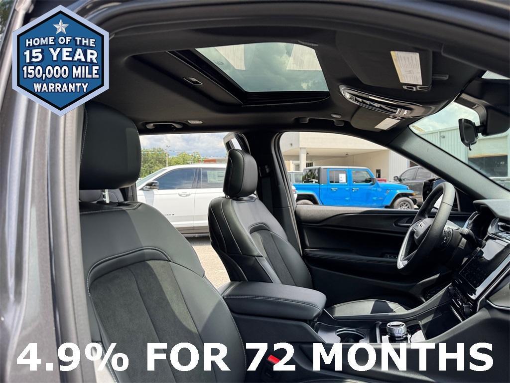 new 2025 Jeep Grand Cherokee car, priced at $38,353