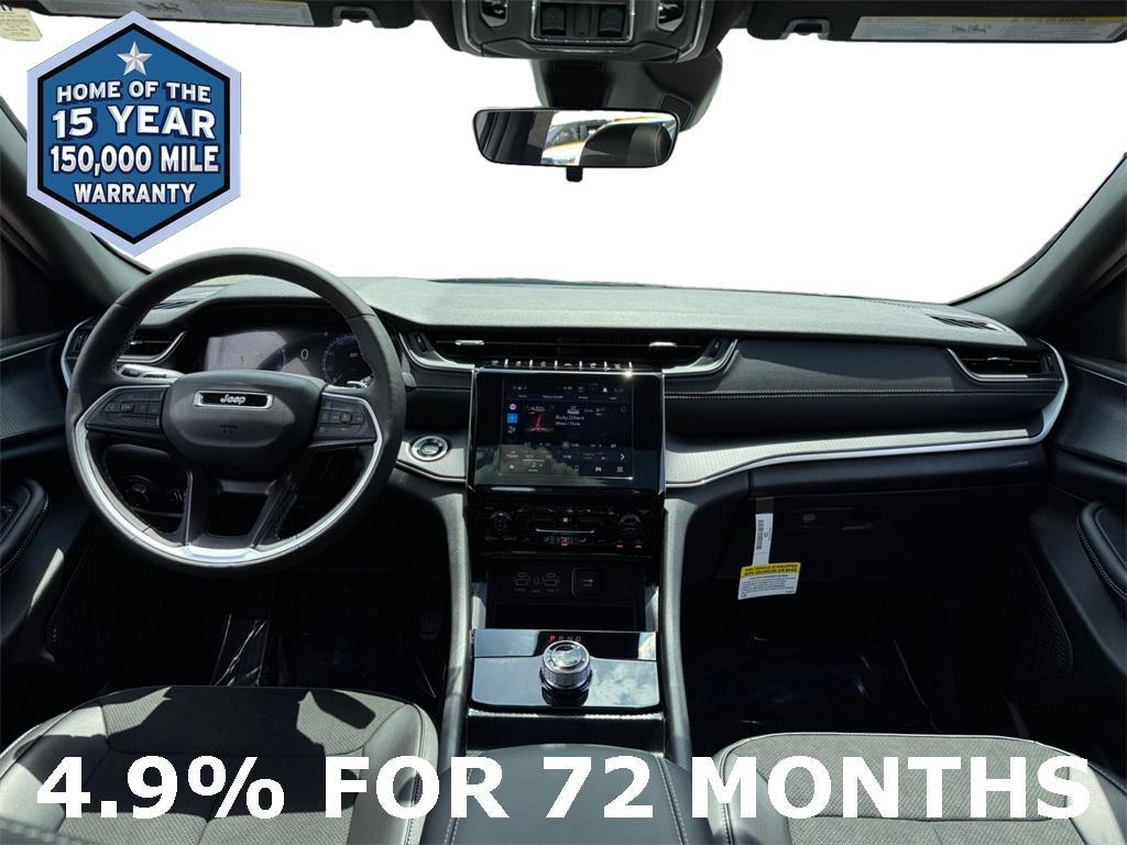 new 2025 Jeep Grand Cherokee car, priced at $38,353