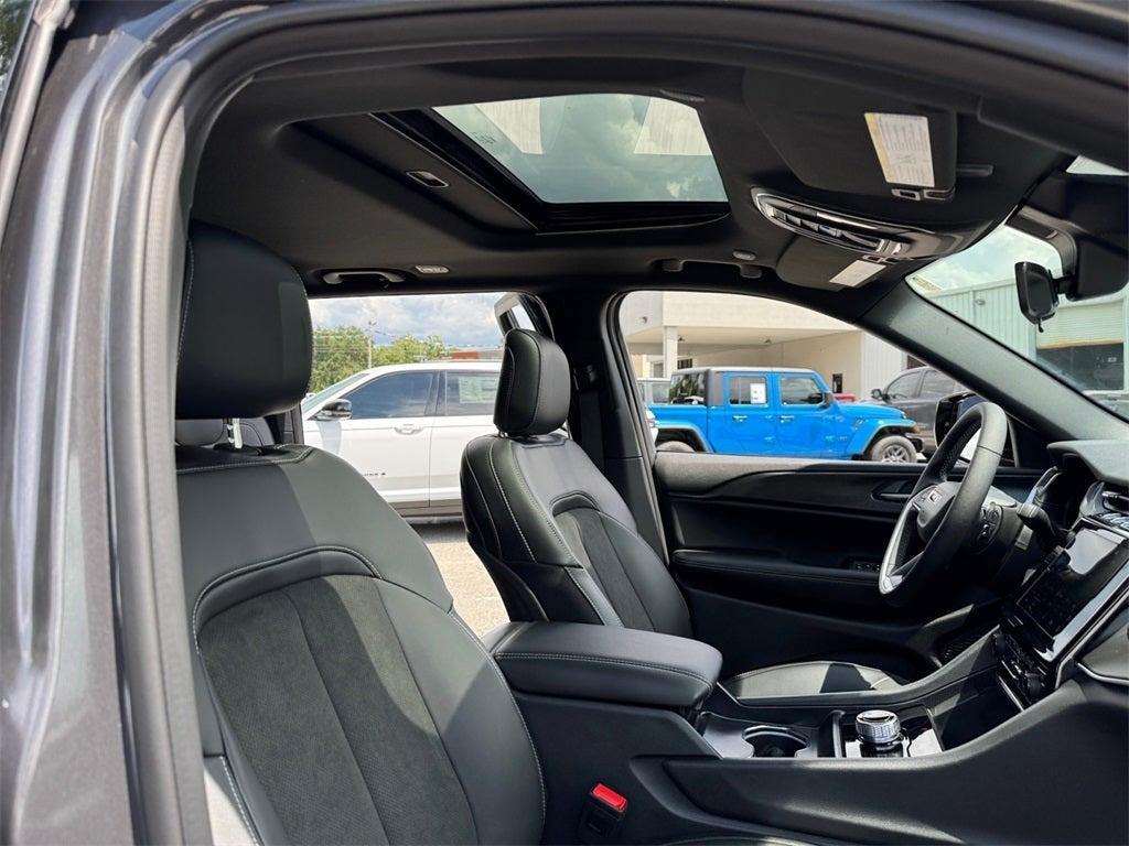 new 2025 Jeep Grand Cherokee car, priced at $38,403