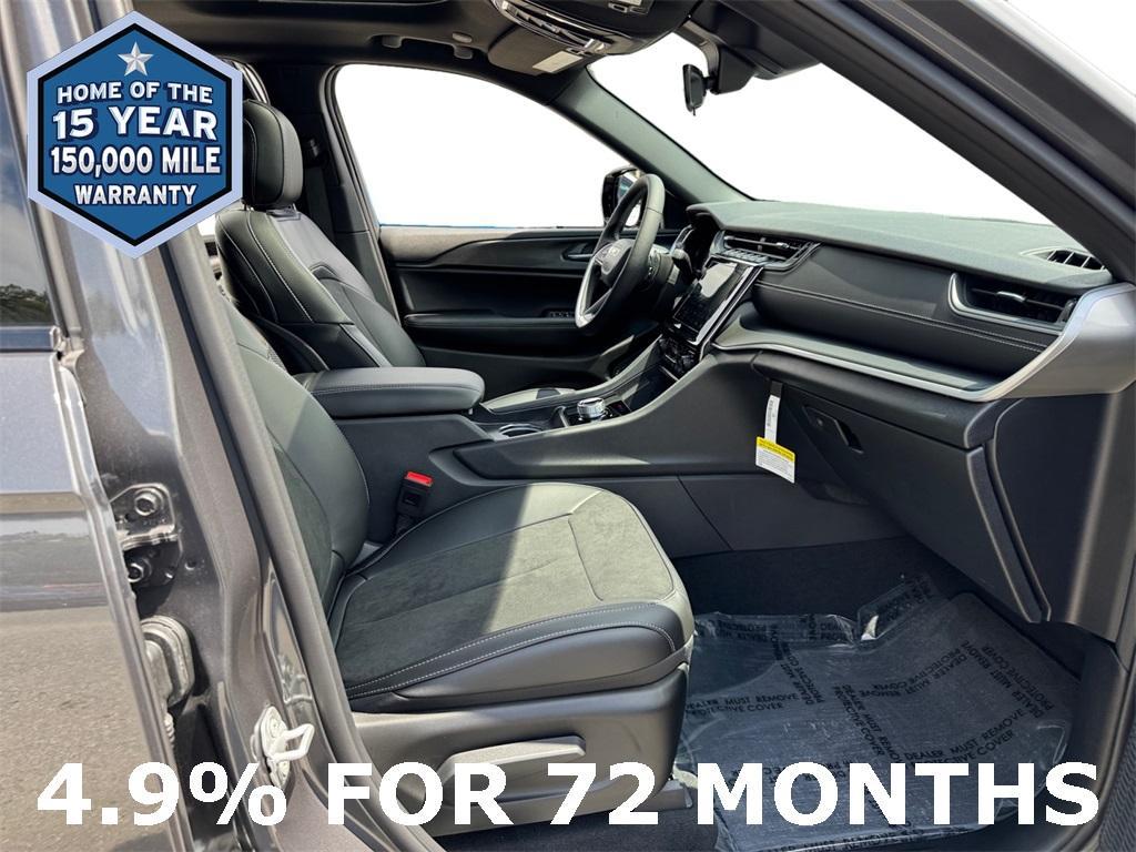 new 2025 Jeep Grand Cherokee car, priced at $38,353