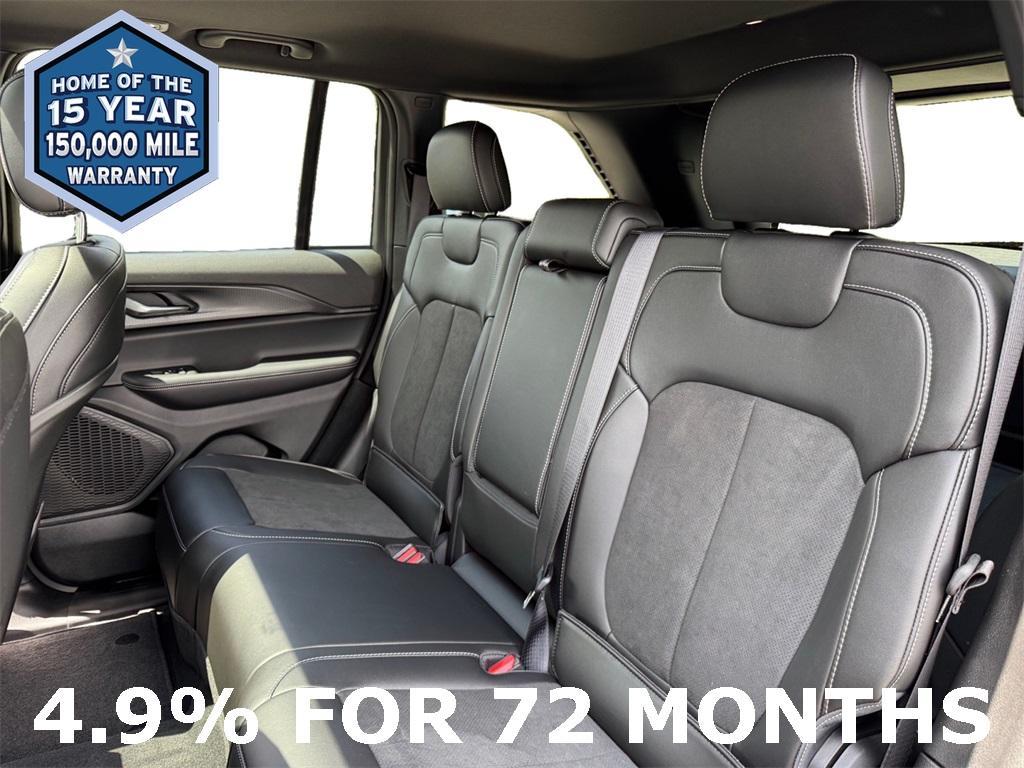 new 2025 Jeep Grand Cherokee car, priced at $38,353