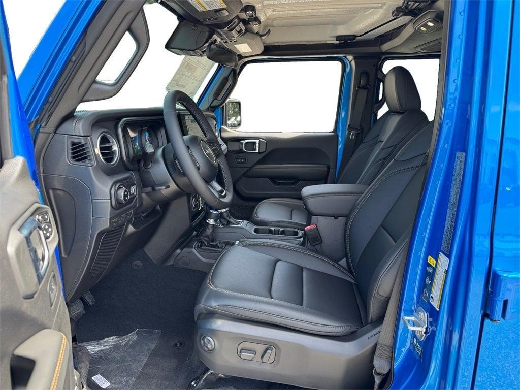 new 2025 Jeep Gladiator car, priced at $42,423