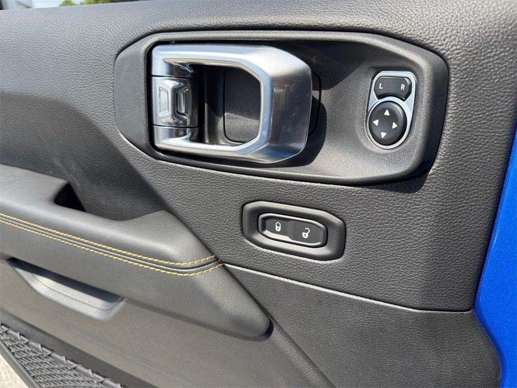 new 2025 Jeep Gladiator car, priced at $42,423
