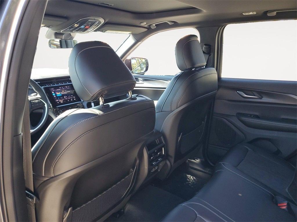 new 2025 Jeep Grand Cherokee car, priced at $38,478