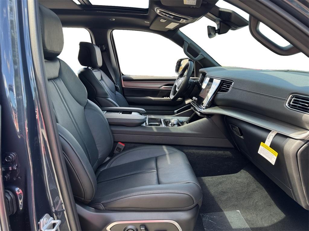 new 2025 Jeep Wagoneer car, priced at $70,998