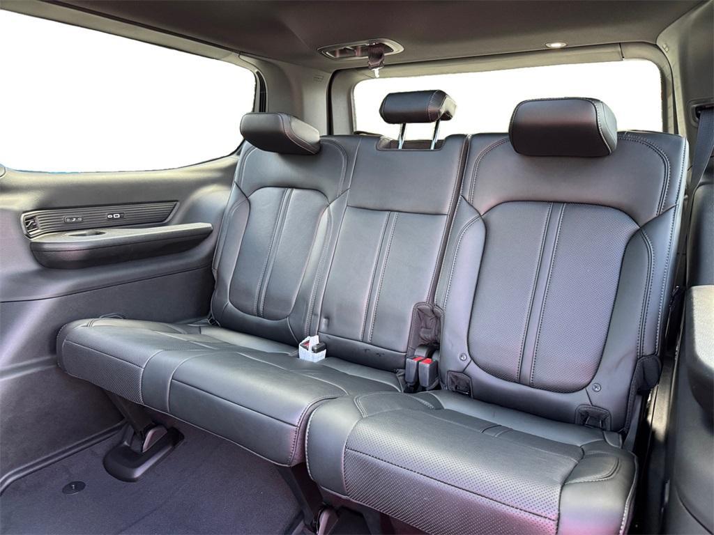 new 2025 Jeep Wagoneer car, priced at $70,998