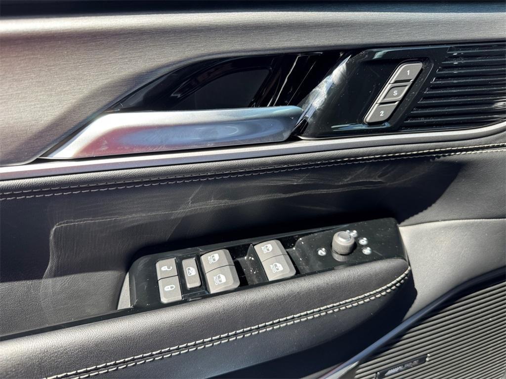 new 2025 Jeep Wagoneer car, priced at $70,998