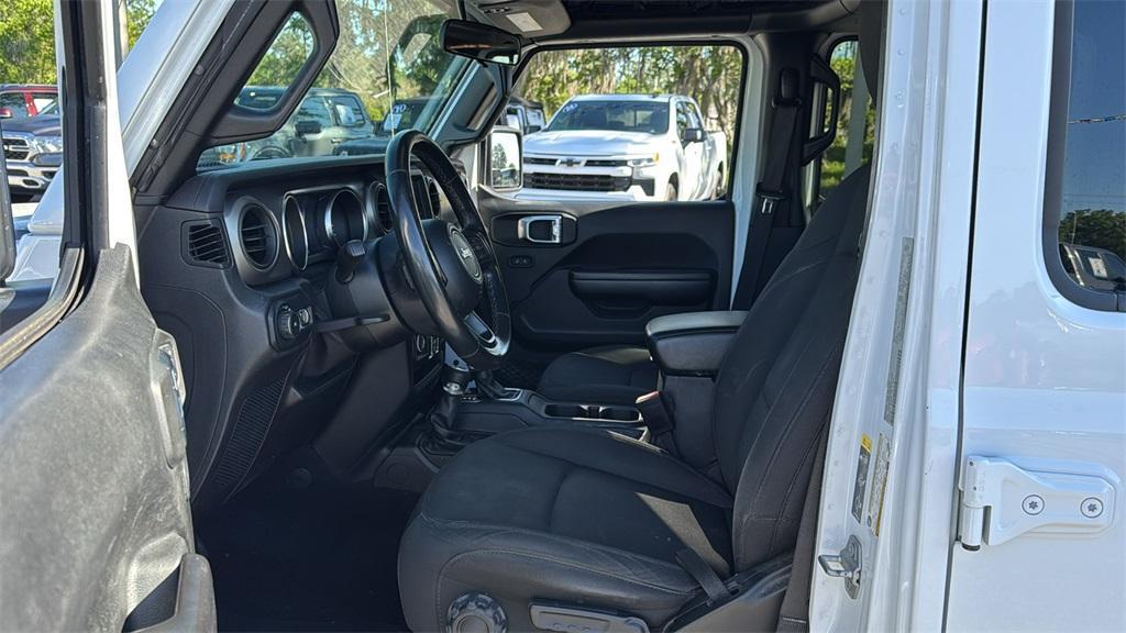 used 2021 Jeep Wrangler Unlimited car, priced at $27,688