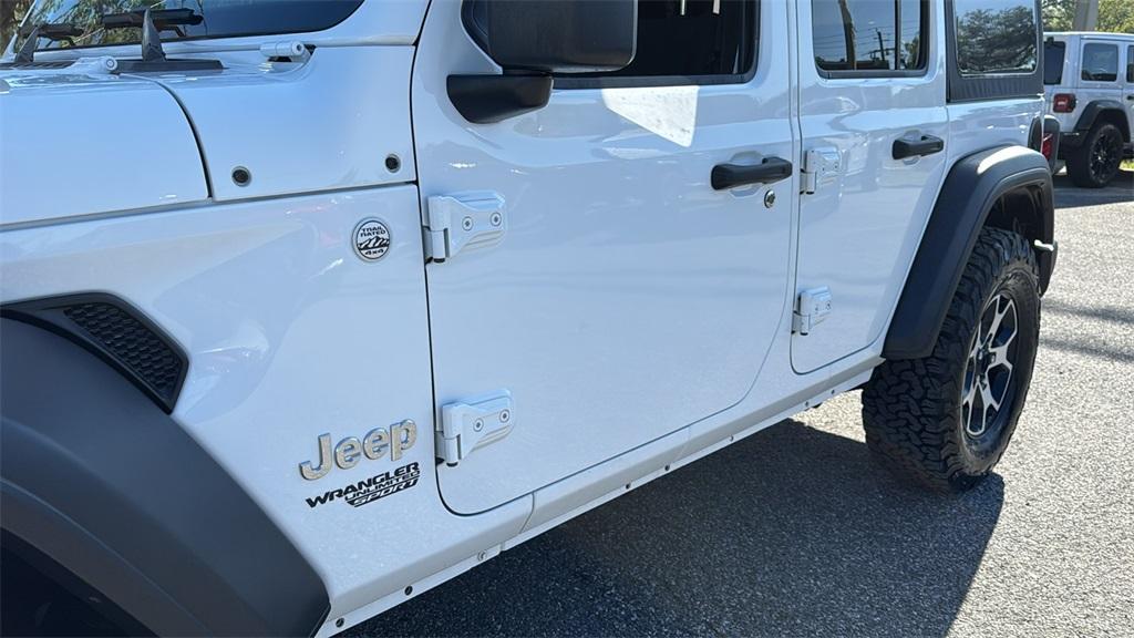 used 2021 Jeep Wrangler Unlimited car, priced at $27,688