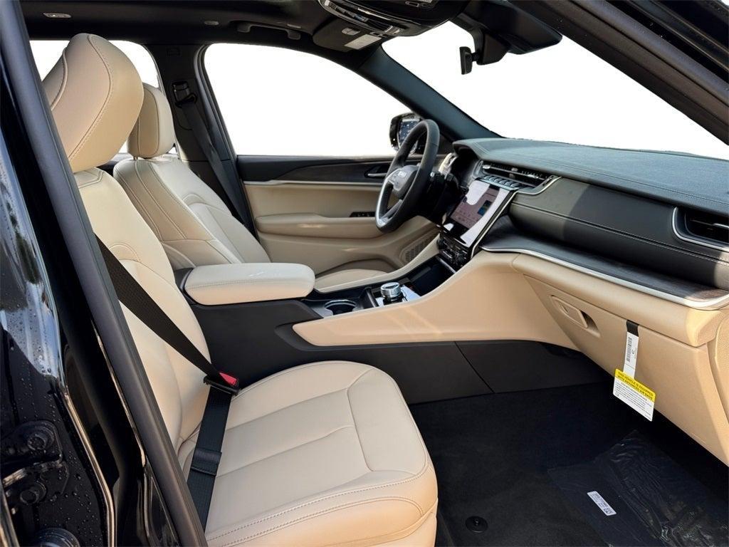 new 2025 Jeep Grand Cherokee L car, priced at $45,941