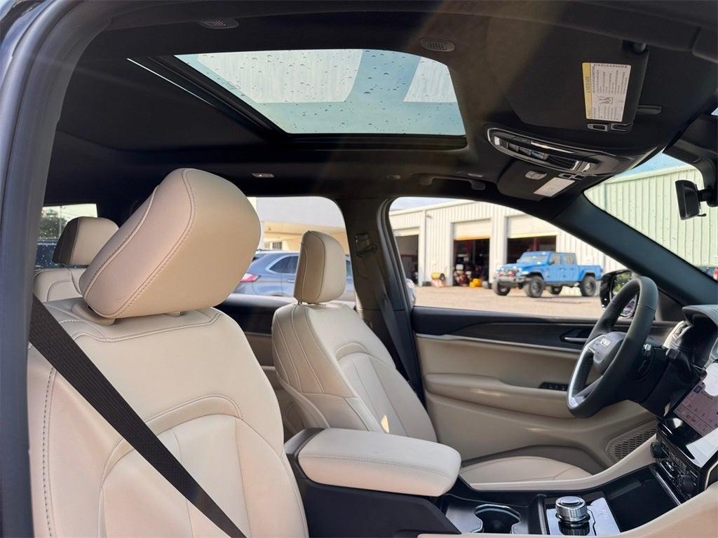 new 2025 Jeep Grand Cherokee L car, priced at $45,941