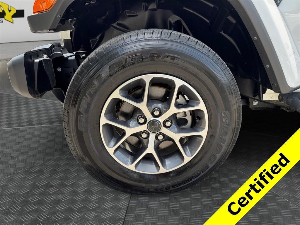 used 2024 Jeep Gladiator car, priced at $36,975