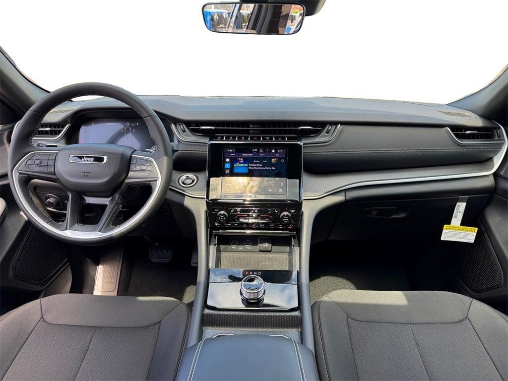 new 2025 Jeep Grand Cherokee L car, priced at $38,122