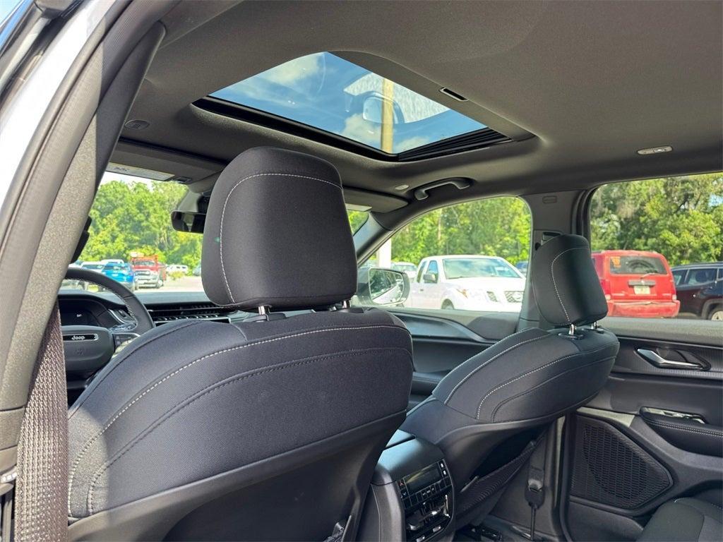 new 2025 Jeep Grand Cherokee L car, priced at $38,122
