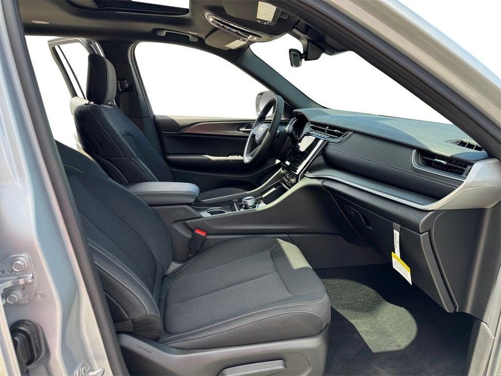 new 2025 Jeep Grand Cherokee L car, priced at $38,122