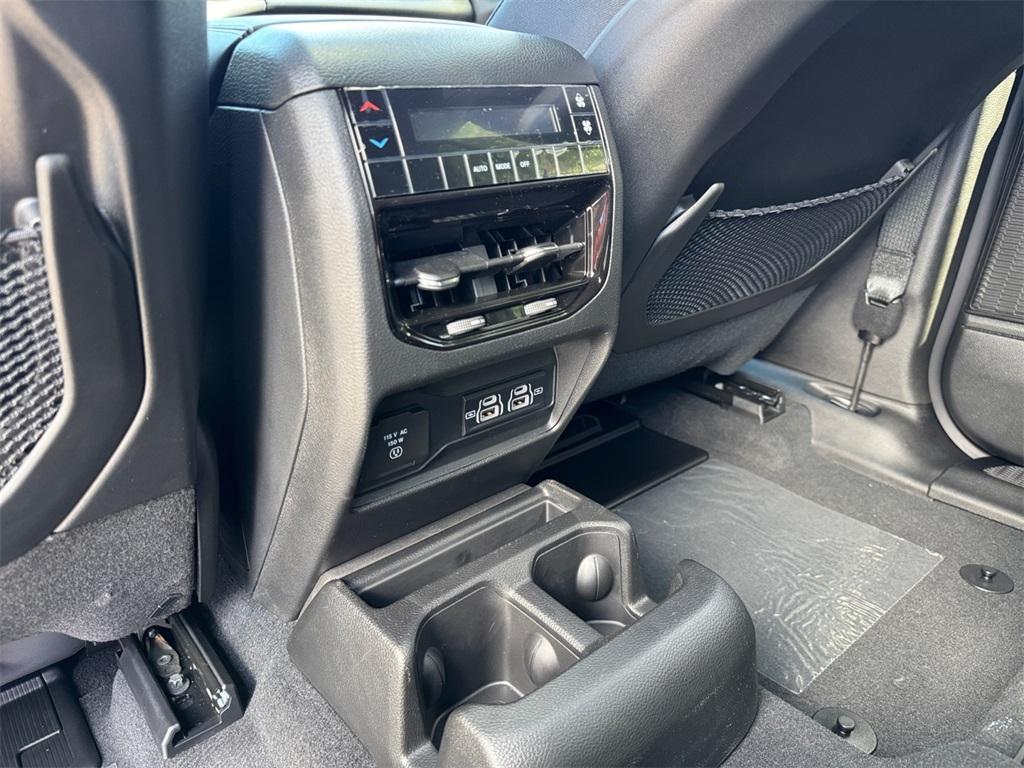 new 2025 Jeep Grand Cherokee L car, priced at $35,910