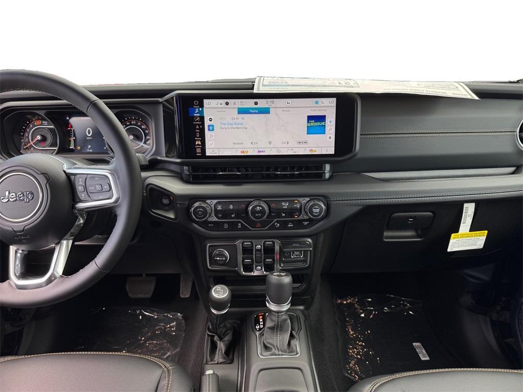 new 2025 Jeep Wrangler car, priced at $47,837