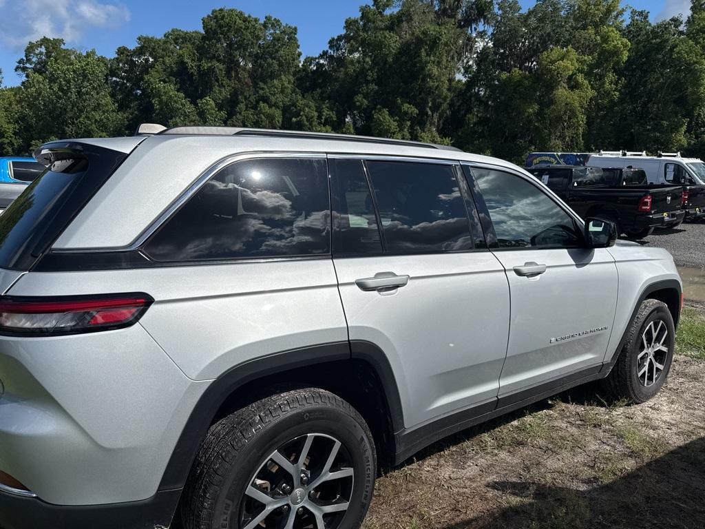 used 2024 Jeep Grand Cherokee car, priced at $36,391