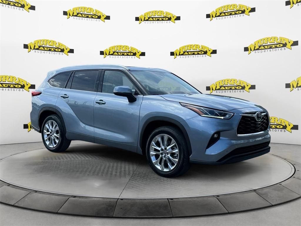 used 2023 Toyota Highlander car, priced at $43,500