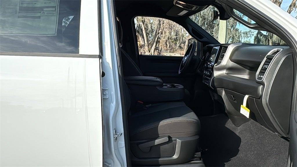 new 2024 Ram 3500 car, priced at $61,651