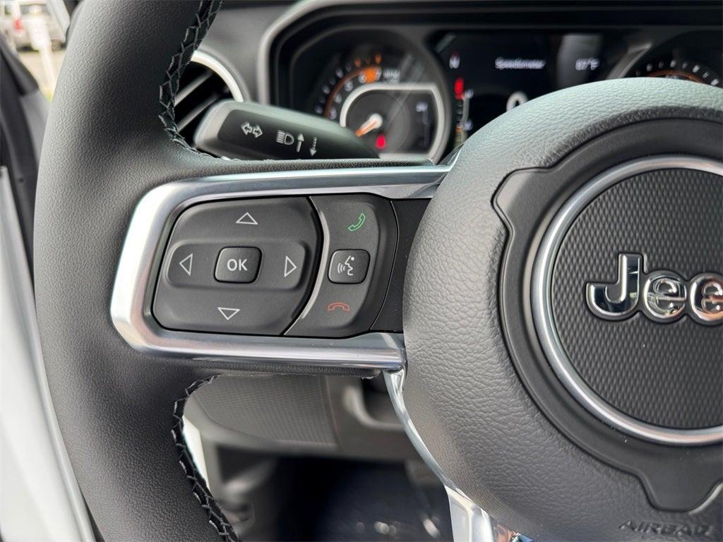 new 2025 Jeep Wrangler car, priced at $47,301